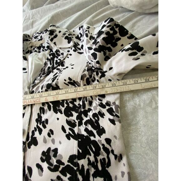 Laura Ashley Animal Print Blazer Classic Minimalist Parisian Academia Artistic - Picture 12 of 13
